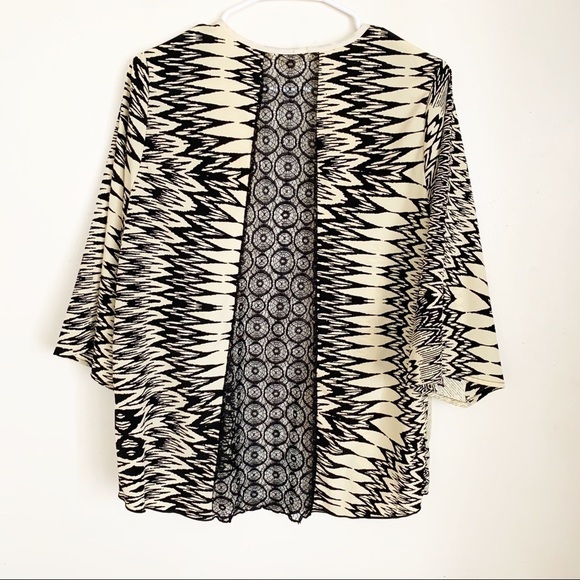 Tea n Rose Lace Open Front Lace Back Top Women’s Small NWOT - Picture 2 of 9